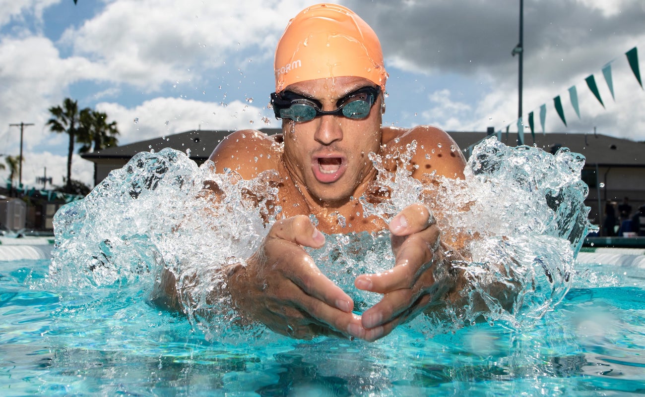 FORM Swim Goggles smart AR display eyewear shows your swimming metrics in real time