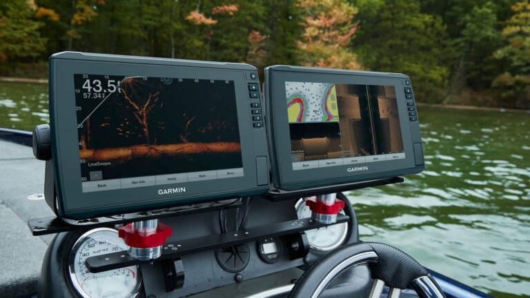 Garmin ECHOMAP Ultra fish finder has a sunlight-readable 10- or 12-inch touchscreen