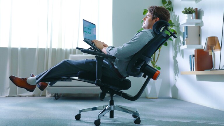 NEWTRAL MagicH ultra adaptive home office chair has an auto-following backrest & headrest