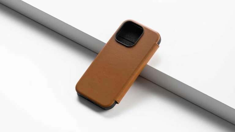 Nomad Modern Leather Folio for iPhone 15  brings a stylish look and feel to your phone