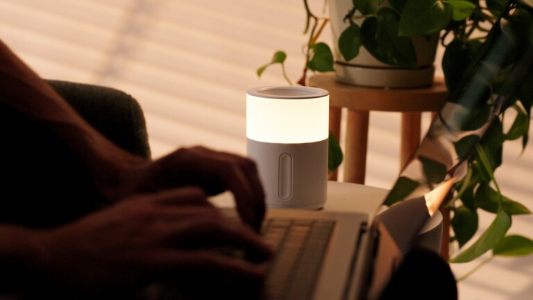 Relm smart scented wax warmer connects to your smart home, has app control & much more