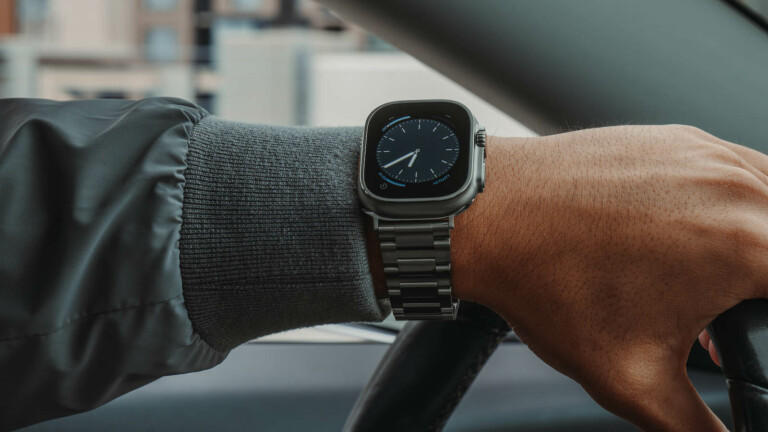 SANDMARC Grade 4 Titanium Band for Apple Watch Ultra is highly resistant to corrosion